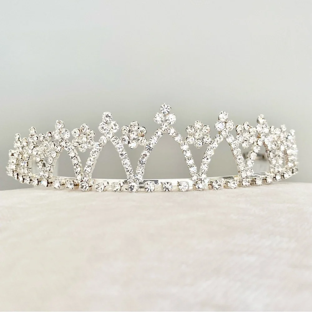 David's Bridal Sparkling Silver Rhinestone Tiara
